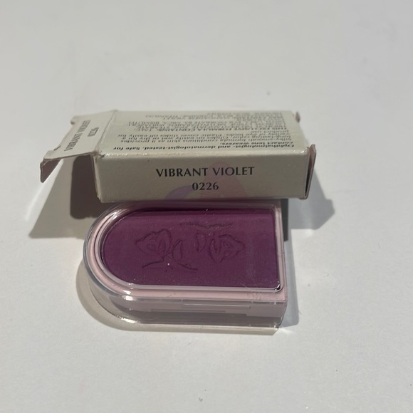 NWT Mary Kay Powder Perfect Eye Color - Vibrant Violet - Picture 2 of 2